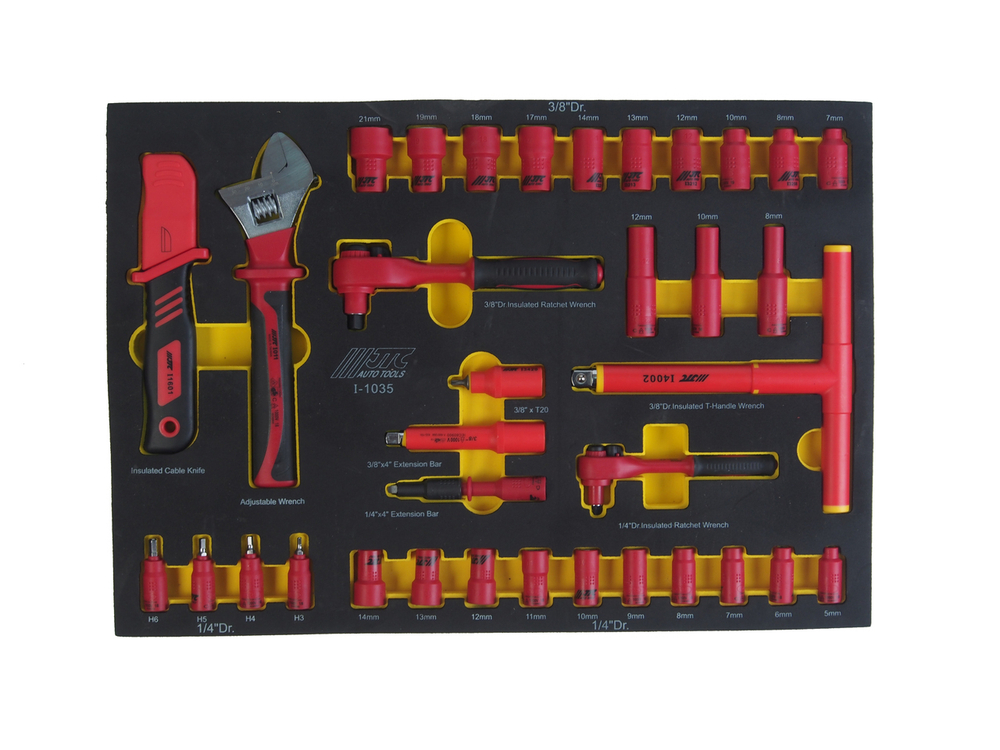 Набор инструментов 100 предметов изолированных (4 мягких ложемента) JTC