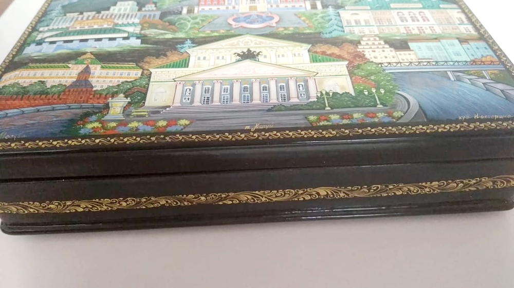 Шкатулка "Достопримечательности Москвы"  худ. Костерина (Ручная роспись Палех)