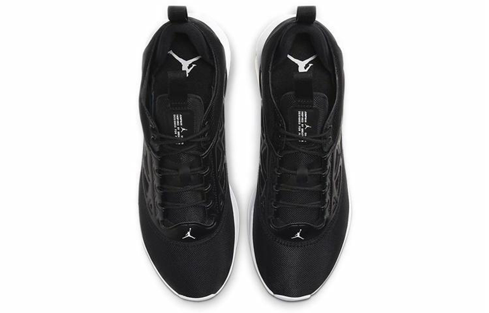 Кроссовки Jordan Maxin 200 (Женская размерная сетка)