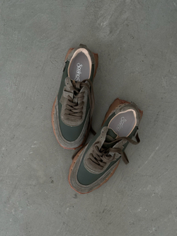 Кроссовки из натуральной замши