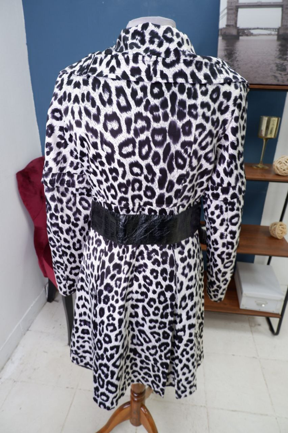 Пальто с анималистическим принтом 48 размер