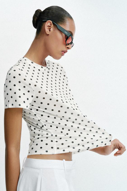 ZARA ФУТБОЛКА В ГОРОШЕК С КОРОТКИМИ РУКАВАМИ, ЭКРЮ/ЧЕРНЫЙ
