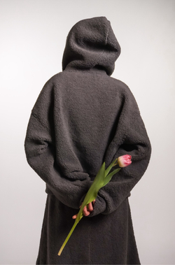 Худи на молнии укороченная из плюшевой ткани, графит