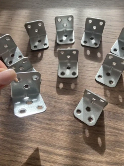 Уголок крепежный ,мебельный, бытовой 30 x 30 x 30 усиленный, (10 шт)