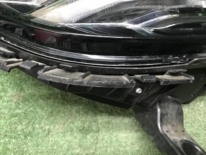 ДХО левый Zeekr 001 (2021-н.в.) LED