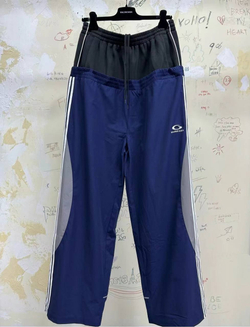 Спортивные штаны Balenciaga