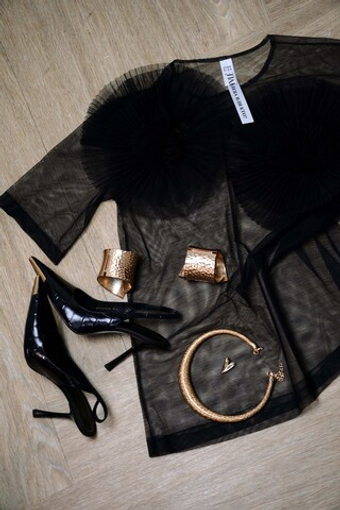 Футболка "Заманчивая" черной сетке