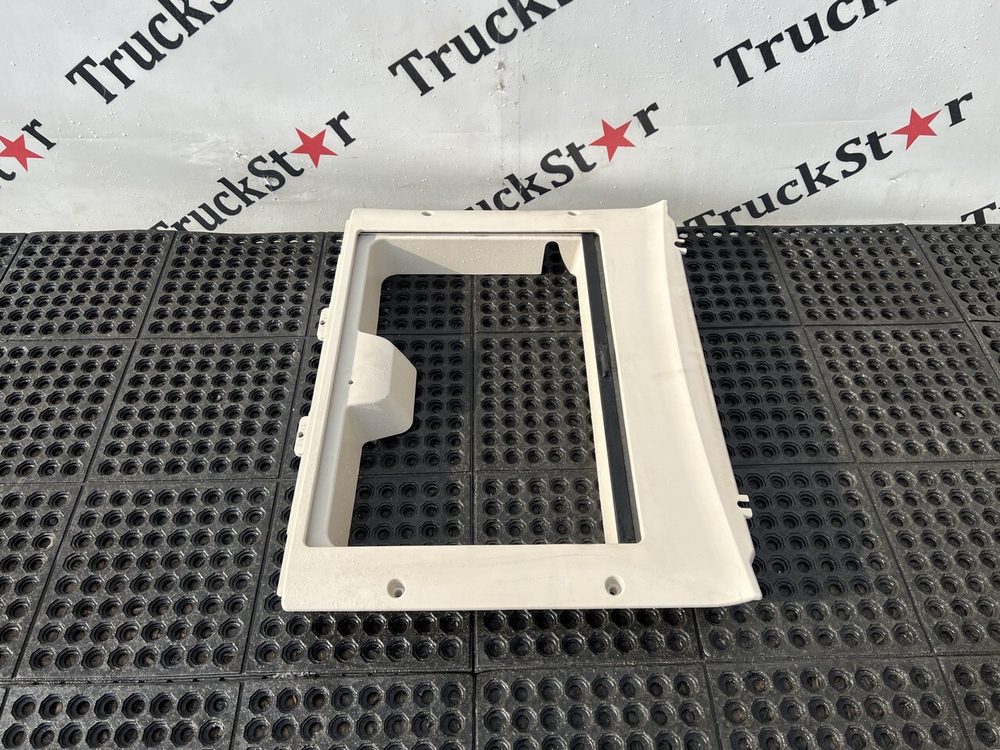 Рамка люка 2023г