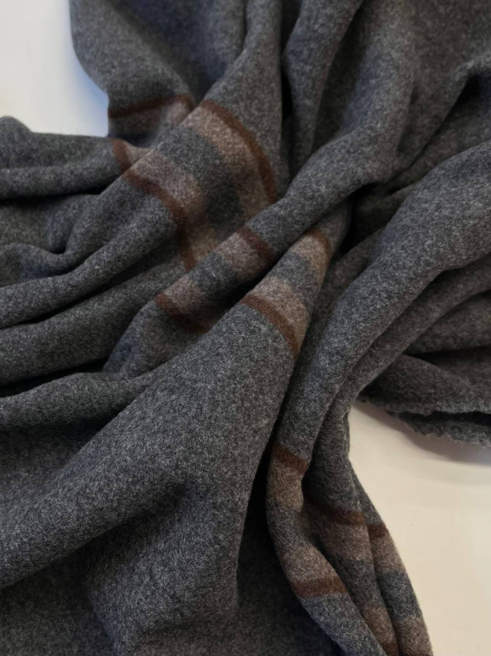 Шерсть с кашемиром пальтовая Ermenegildo Zegna & Figli серая в полоску