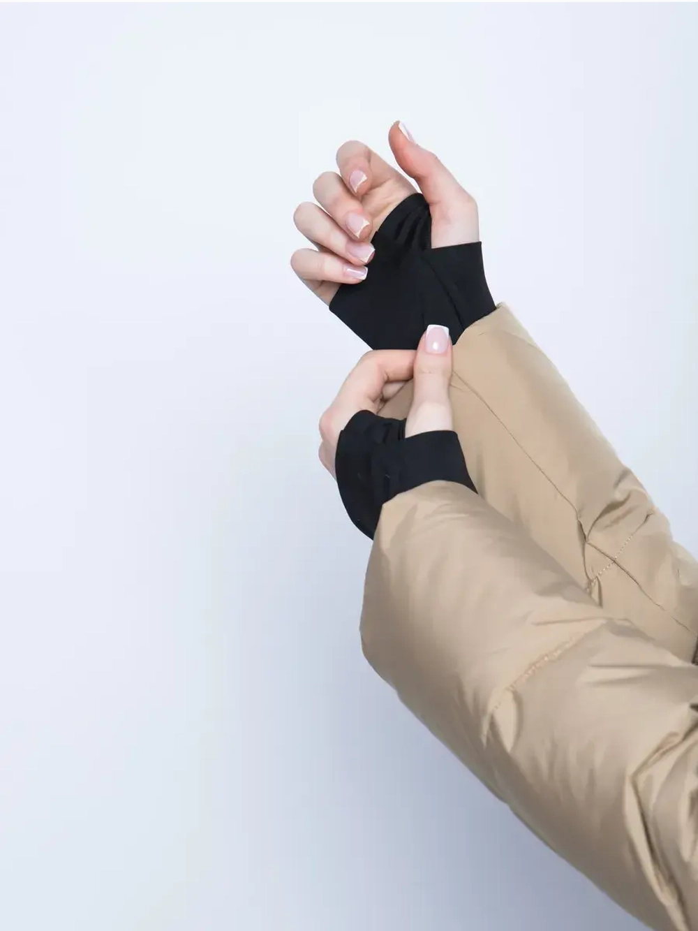 Куртка зимняя удлиненная с капюшоном