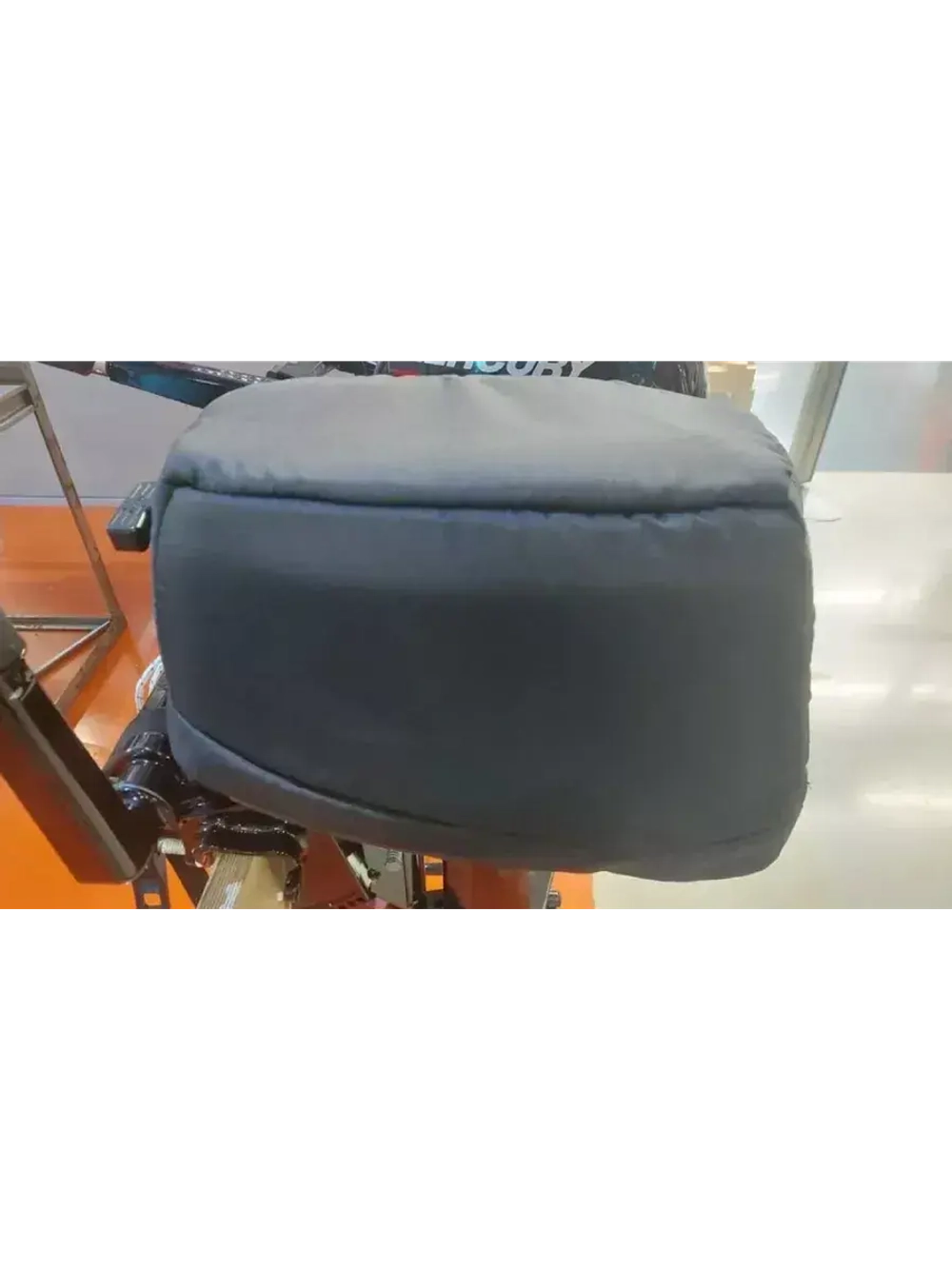 Чехол колпака Tohatsu M 9.8 черный