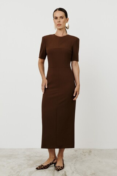 Платье-футляр