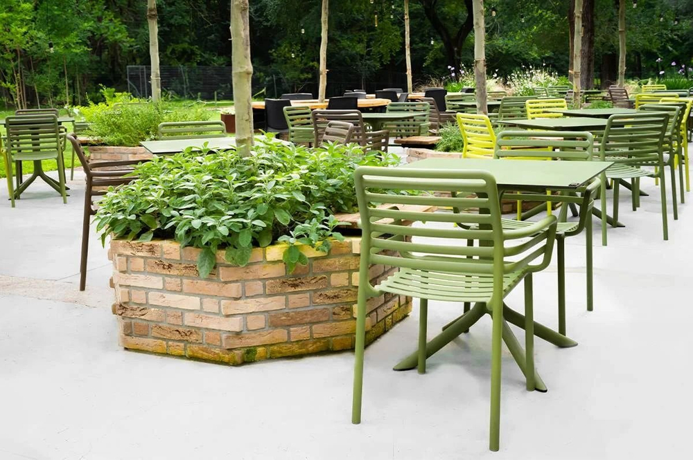 Кресло пластиковое Nardi Doga, табак