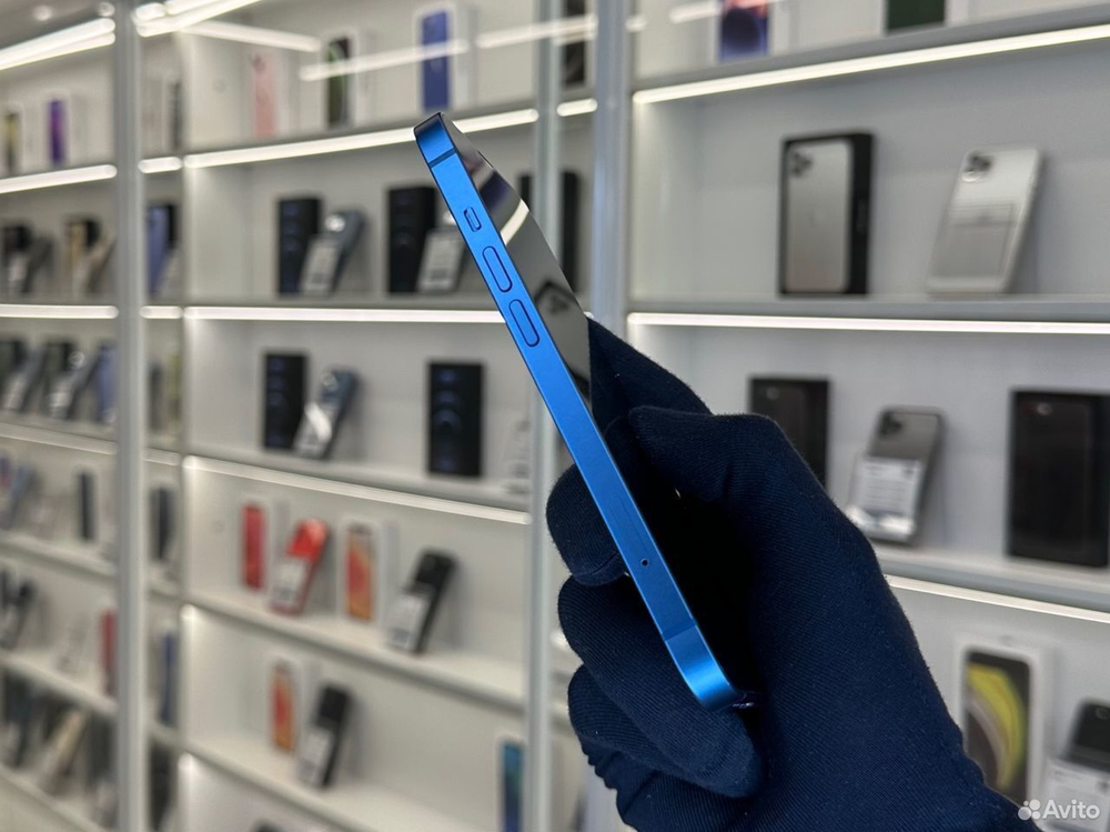 iPhone 13, 256 ГБ б/у