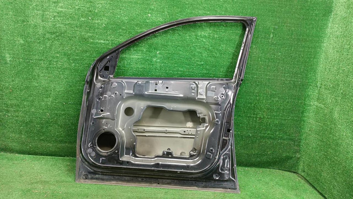 Дверь передняя правая Nissan Qashqai j10 (2006-2013)