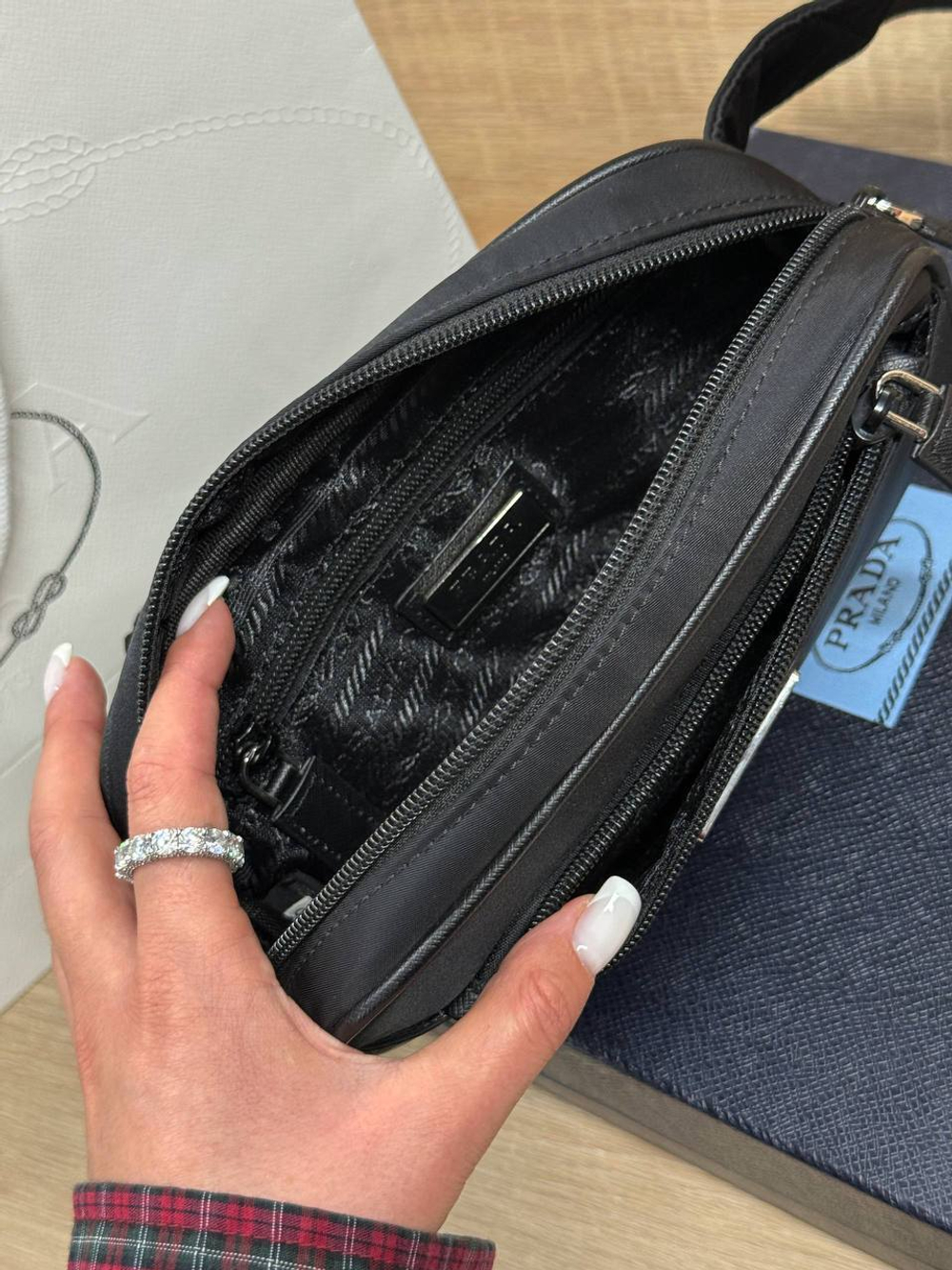 Поясная сумка Prada