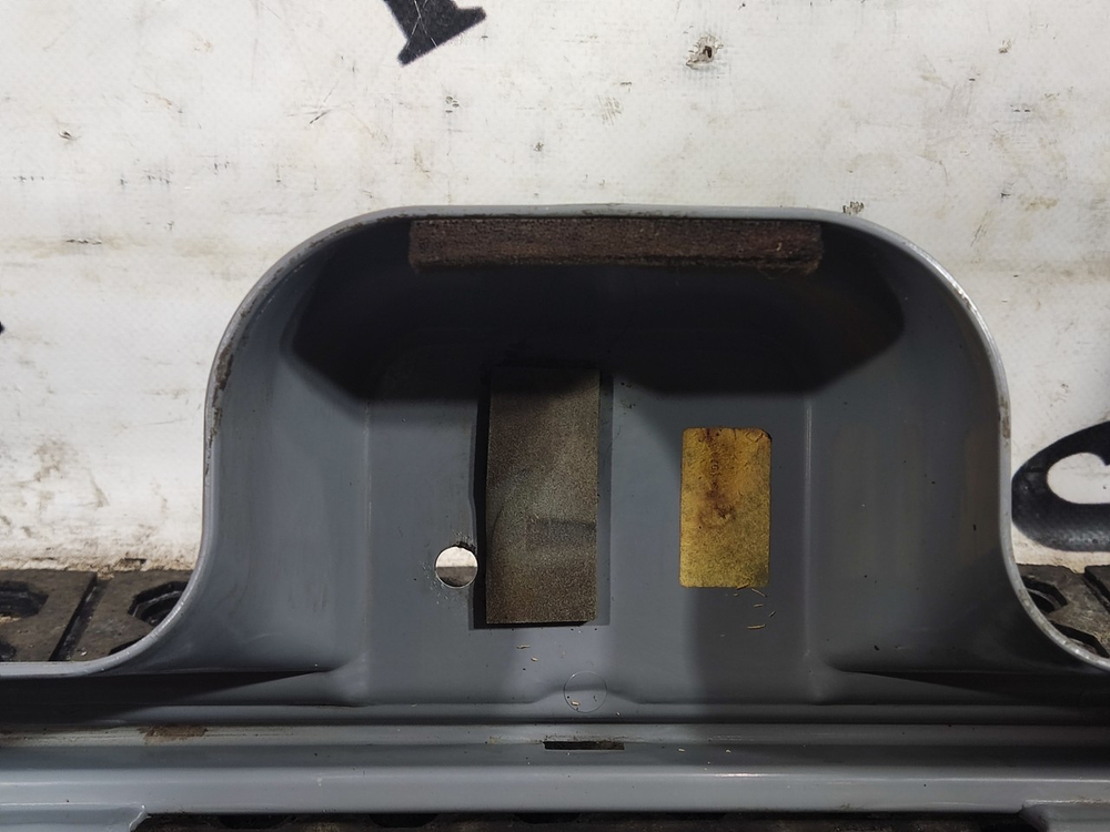 Накладка люка внутренняя