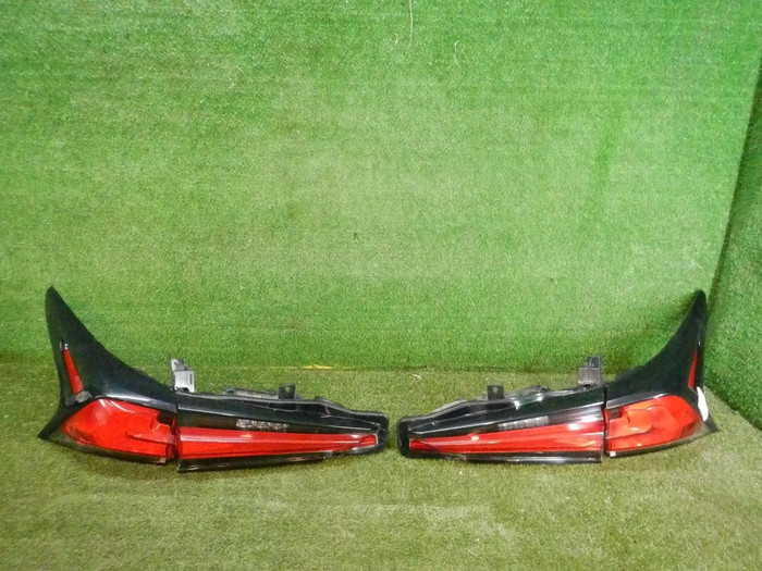 Фонарь Комплект фонарей Lexus NX 1 (2017-2021)