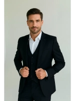 Костюм классический тройка