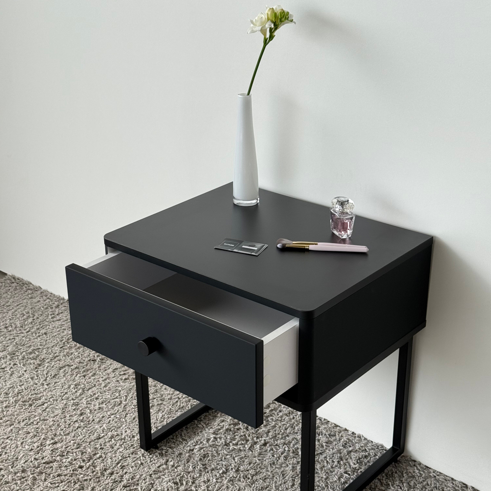 Тумба прикроватная на ножках ROYAL 5301 эко (Черный-Черный-р.черная)