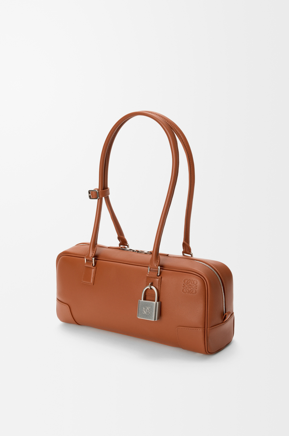 Loewe Укороченная сумка Amazona 31 из блестящей телячьей кожи, светло-коричневый