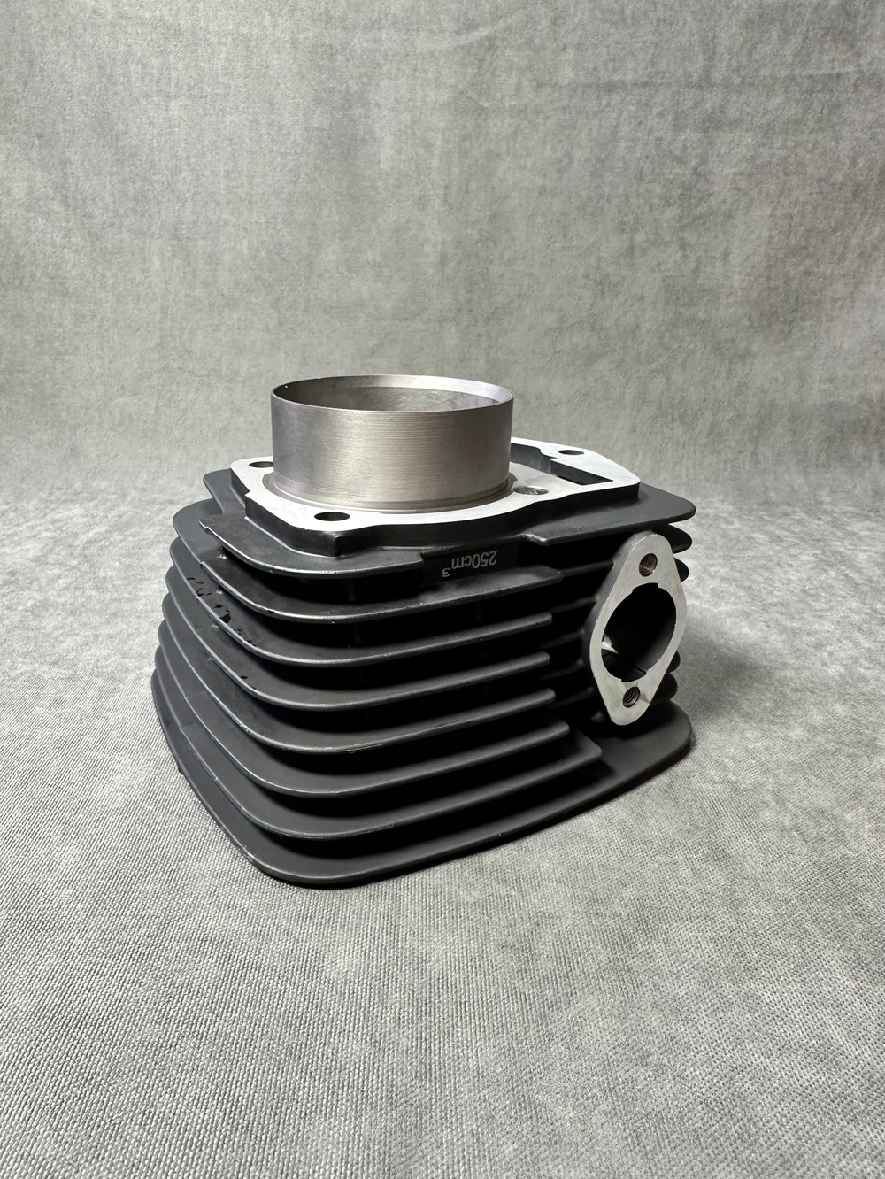 Блок цилиндра Minsk X250