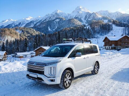 Трансфер: Аэропорт → Красная Поляна / Роза Хутор