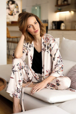 Халат Xiana с длинным рукавом (Размер: L) (Цвет: бежевый)