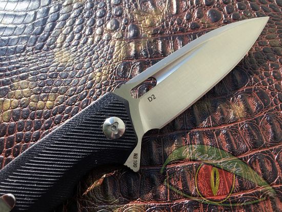 Складной нож Reptilian Шершень-01 черный c клинком из стали D2, рукоять G10