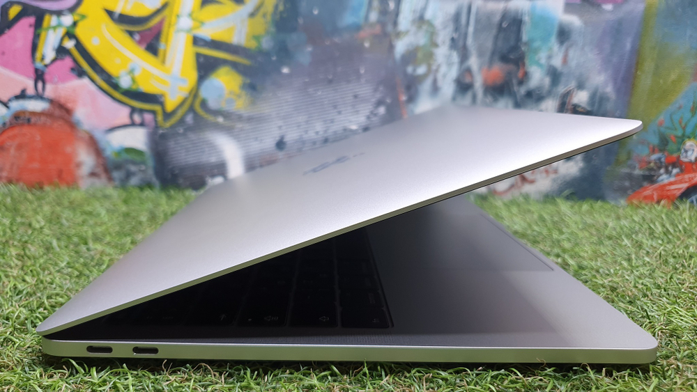 MacBook Pro 13 2017 (A1708) i5/8Gb/Retina