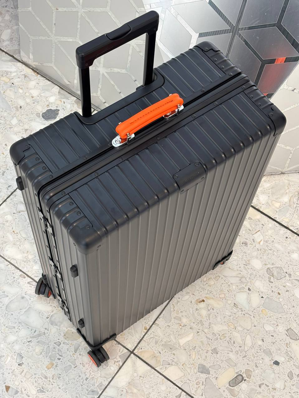 Чемодан Rimowa