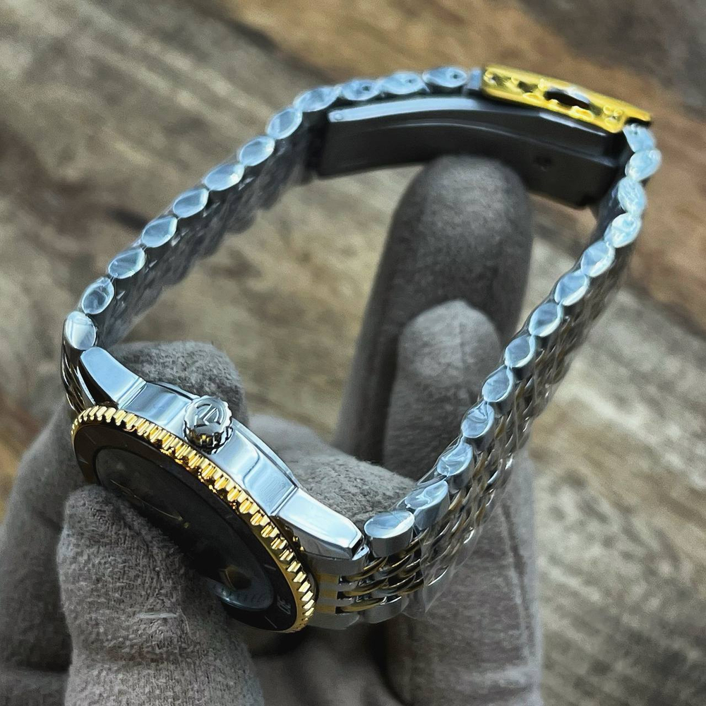 Часы Rado