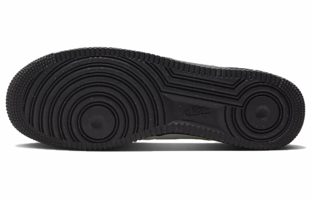 Кроссовки Nike Air Force 1 Low Next Nature