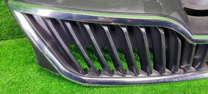Решетка радиатора Skoda Rapid 1 (2012-2020)
