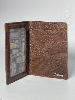 Обложка для паспорта Zilli из кожи крокодила