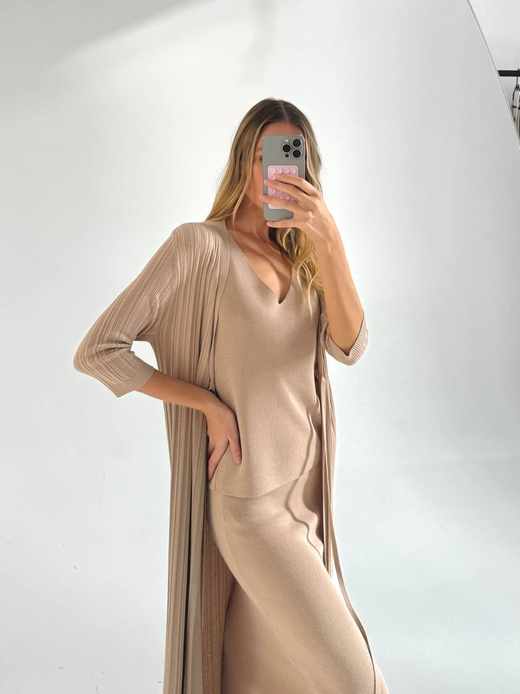 Топ ENIGMA V-neck прямой, песочный