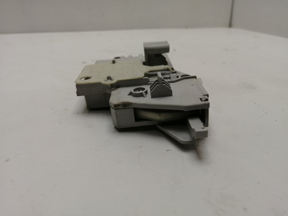 AWE7527/1 кт119 Блокировка люка для стиральной машины Whirlpool AWE7527/1 б/у