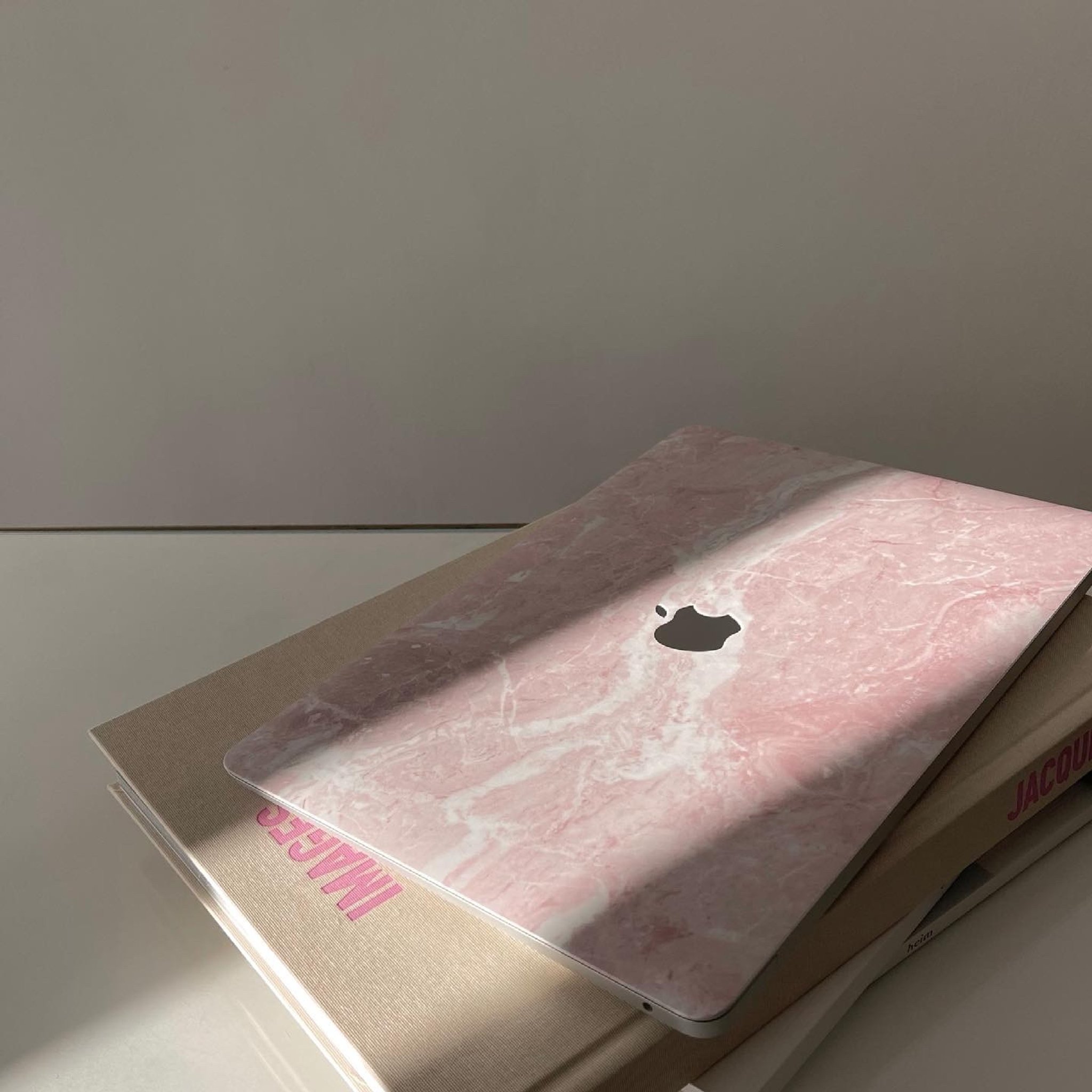 Виниловая наклейка MILKY WAY для MacBook