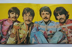 Винтажная виниловая пластинка LP The Beatles Sgt. Pepper's Lonely Hearts Club Band (Japan 1974) (No Obi) With A Little Help From My Friends