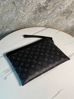 Клатч Louis Vuitton