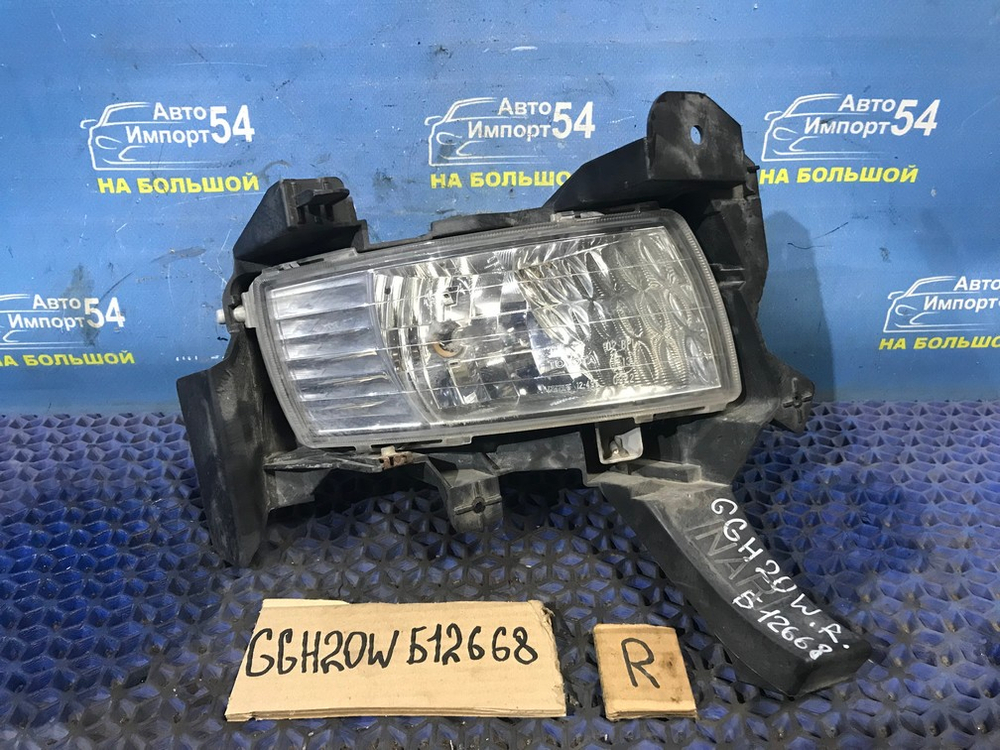 Туманка правая TOYOTA VELLFIRE 2008-2011