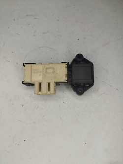 2 Устройство блокировки люка для стиральных машин Samsung DC64-00653C б/у