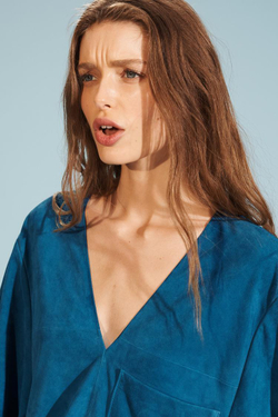 ZARA ДЛИННОЕ ПЛАТЬЕ-КАФТАН ИЗ ЗАМШИ, СИНИЙ