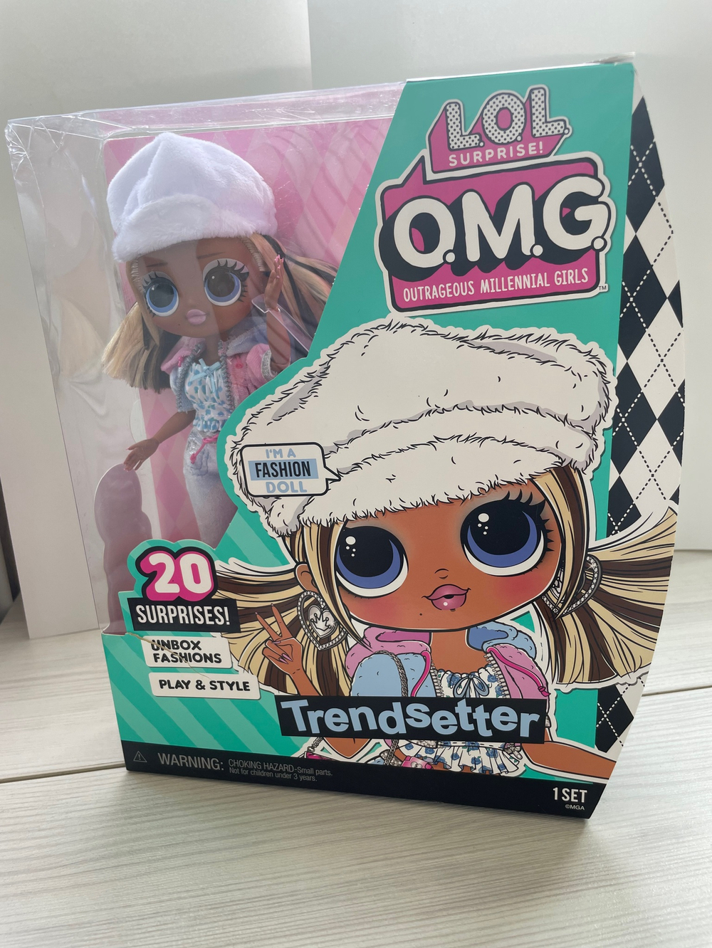 Кукла LOL Surprise OMG Trendsetter 5й серии (Поврежденная упаковка)