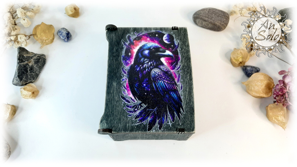 Шкатулка "Волшебный ворон"