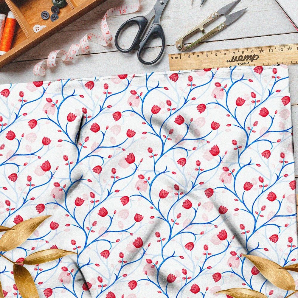 Ткань флис узорные веточки с красными цветами