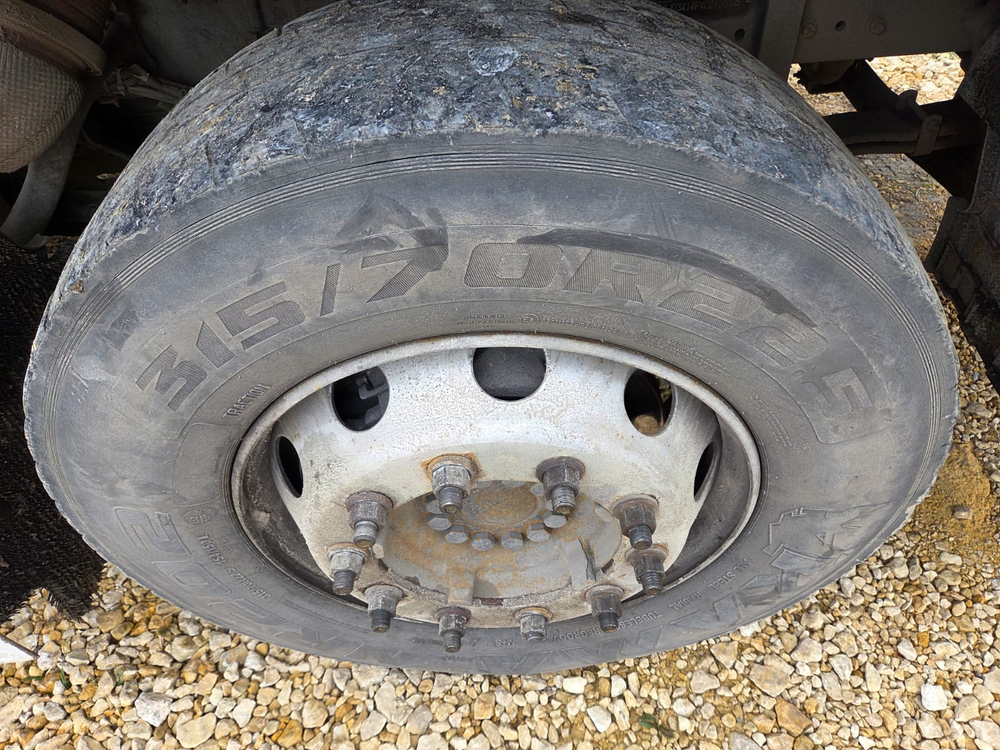 Shacman (Shaanxi) SX* 4x2 Седельный тягач SX4188YY381 (Дизельный, 12,5 л, 473 л.с., АТ)