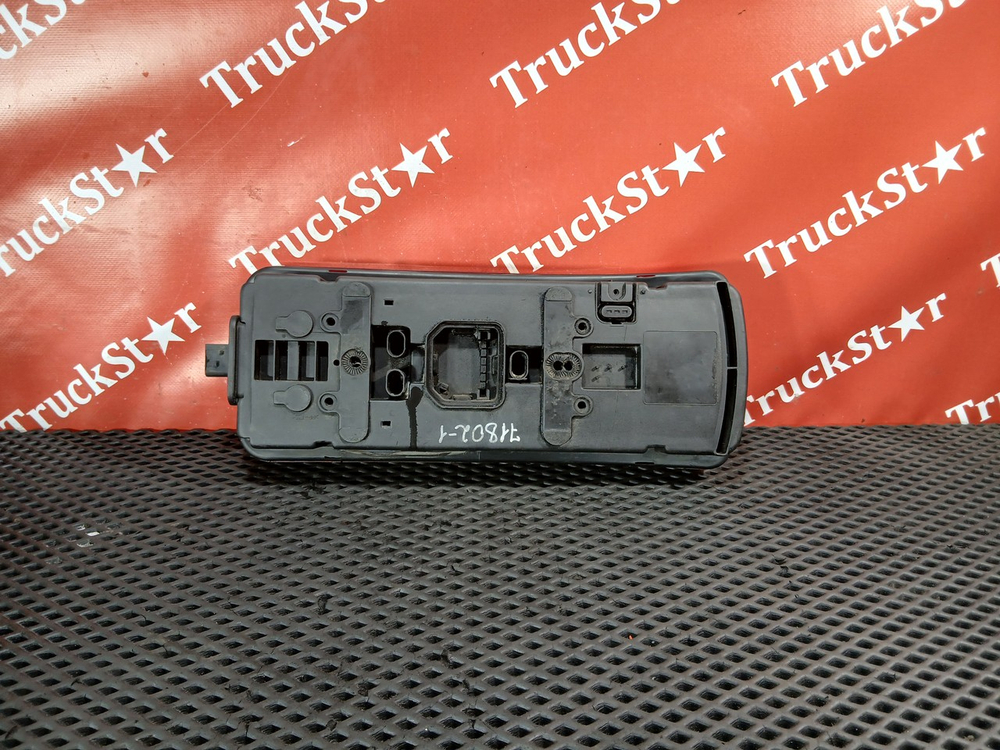 Фонарь задний левый 2019г.