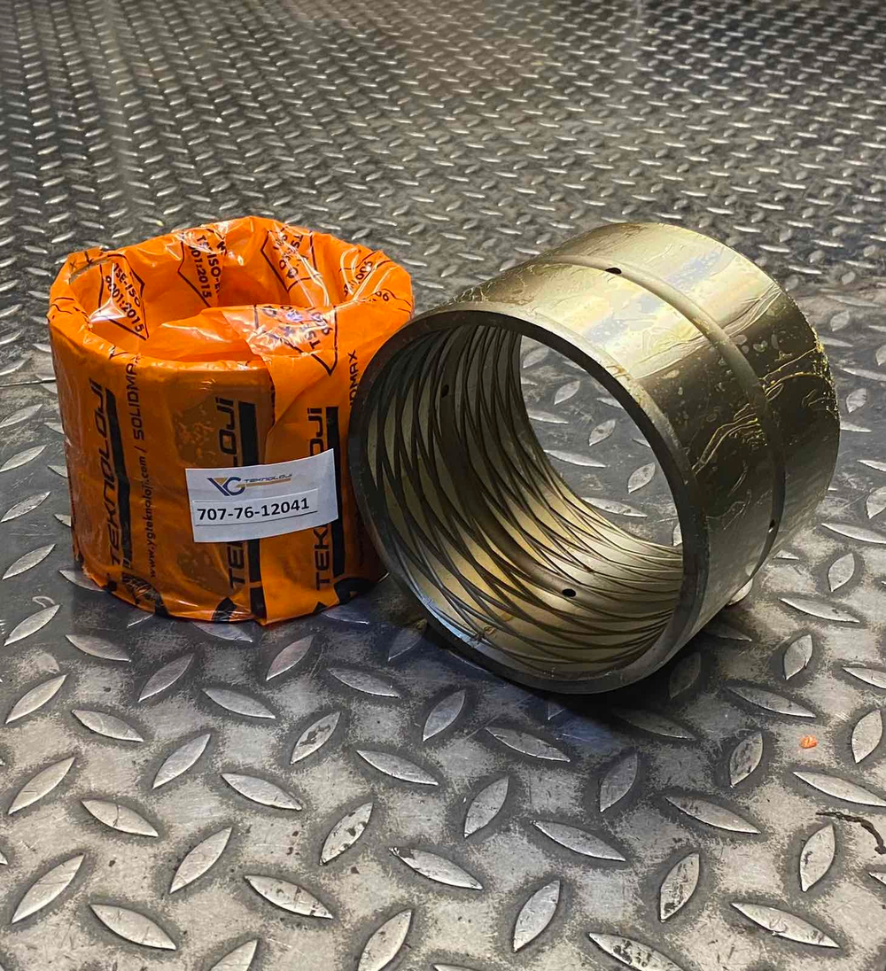 Втулка 707-76-12041