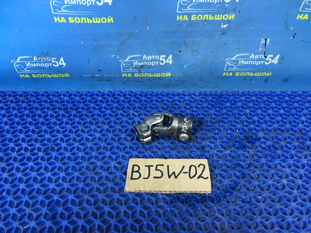 Карданчик рулевой MAZDA FAMILIA 2001